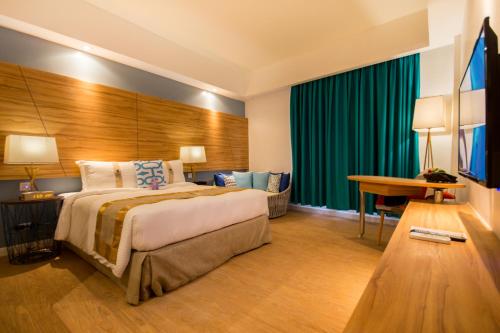 Ferra Hotel and Garden Suites in Bulabog Beach Ferra Hotel and Garden Suites in Bulabog Beach