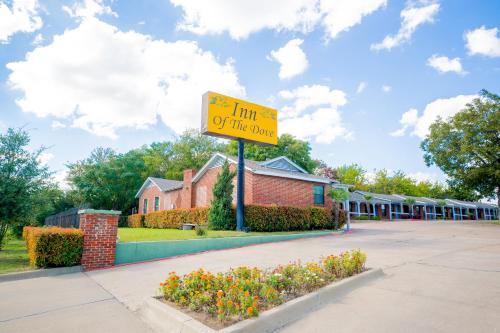 Hotel Inn of the Dove Dallas