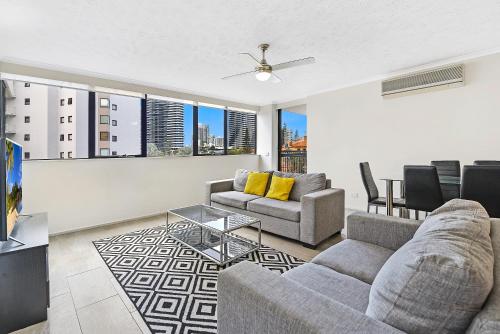 Broadbeach Travel Inn Apartments in Gold Coast Broadbeach Travel Inn Apartments in Gold Coast