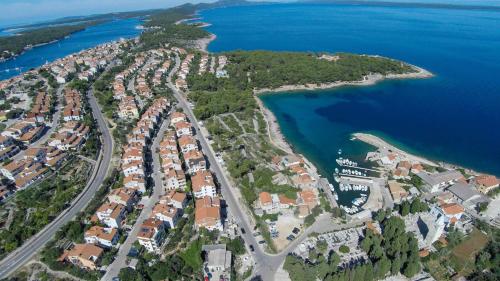 This photo about Lara shared on HyHotel.com