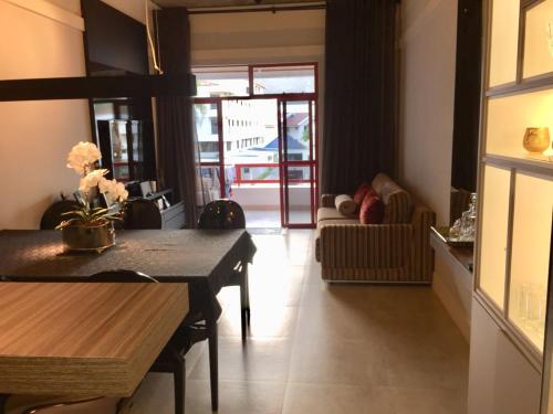 共用Lounge/電視區, Apto 2suítes 30m da praia (Apto 2suites 30m da praia) in 普拉亞布拉瓦 共用Lounge/電視區, Apto 2suítes 30m da praia (Apto 2suites 30m da praia) in 普拉亞布拉瓦