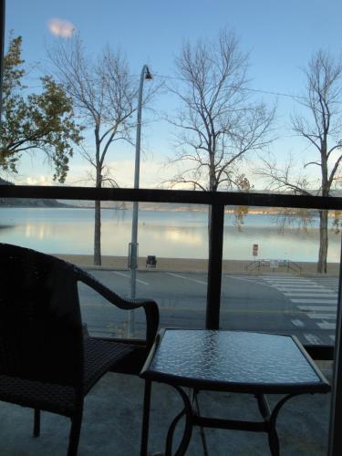شرفة/ تراس, Tiki Shores Inn & Suites in Penticton City Center شرفة/ تراس, Tiki Shores Inn & Suites in Penticton City Center