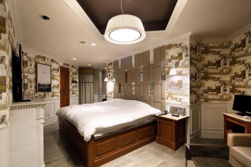 Hotel Valentine TOGO - Adult Only near Nagoya City Agricultural Center Hotel Valentine TOGO - Adult Only near Nagoya City Agricultural Center