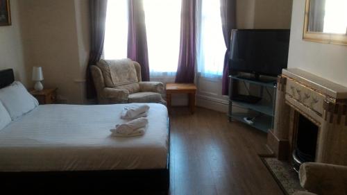 This photo about Cedar Lodge Hotel shared on HyHotel.com