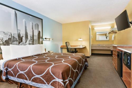 Super 8 by Wyndham Findlay in Findlay Super 8 by Wyndham Findlay in Findlay