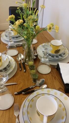 Mountroyal Victorian Self Catering Apartment 2 in Knock Mountroyal Victorian Self Catering Apartment 2 in Knock
