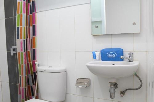 This photo about Airy Gubeng Kalimantan Surabaya shared on HyHotel.com