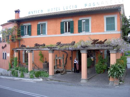 Exterior view, Albergo Lucia Pagnanelli in Castel Gandolfo Exterior view, Albergo Lucia Pagnanelli in Castel Gandolfo
