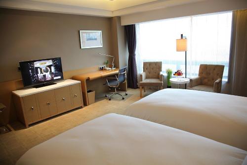 Shanghai Hongqiao Airport Boyue Hotel - AirChina in Hongqiao Airport and National Convention Center Shanghai Hongqiao Airport Boyue Hotel - AirChina in Hongqiao Airport and National Convention Center