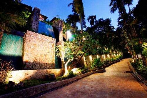 This photo about Patong Cottage Resort shared on HyHotel.com