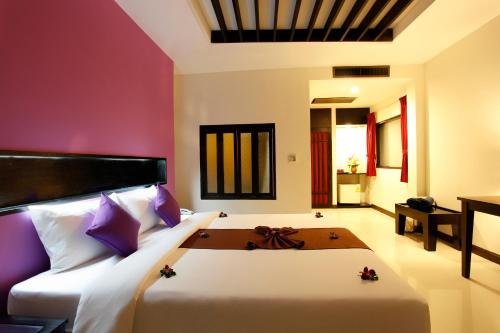 This photo about Patong Cottage Resort shared on HyHotel.com