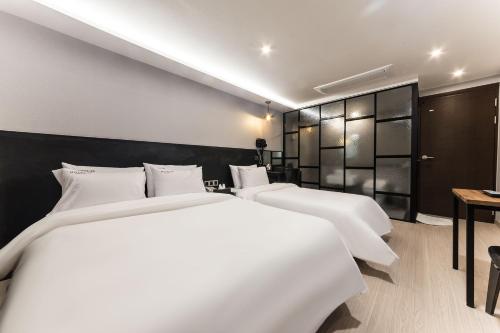 This photo about Hotel 28 shared on HyHotel.com