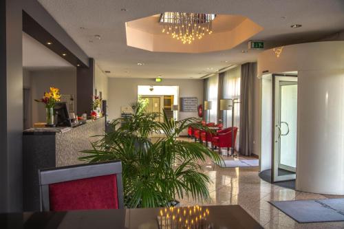 Lobby, Hotel Alarun in Unterschleissheim Lobby, Hotel Alarun in Unterschleissheim