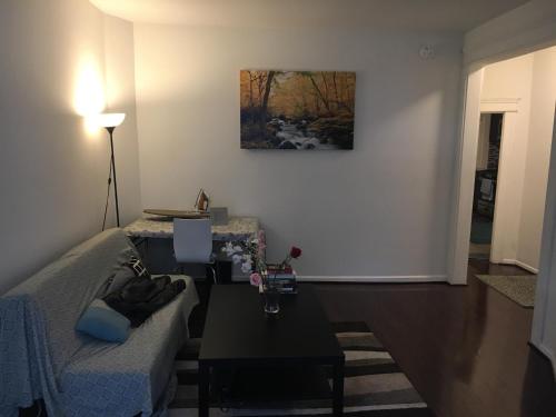 GORGEOUS HOUSE NEXT JHU near Pimlico GORGEOUS HOUSE NEXT JHU near Pimlico