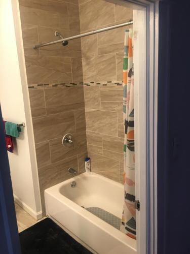 GORGEOUS HOUSE NEXT JHU near Pimlico GORGEOUS HOUSE NEXT JHU near Pimlico