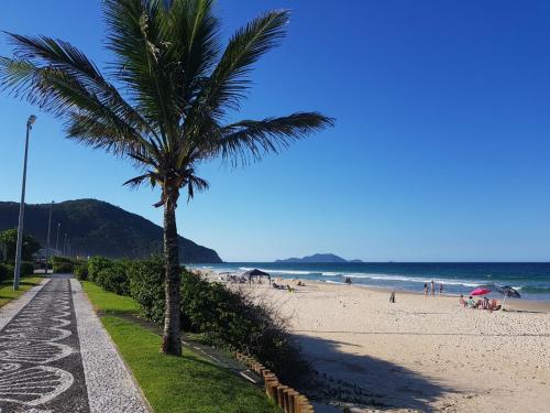 沙灘, Apto 2suítes 30m da praia (Apto 2suites 30m da praia) in 普拉亞布拉瓦 沙灘, Apto 2suítes 30m da praia (Apto 2suites 30m da praia) in 普拉亞布拉瓦