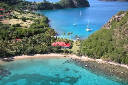 AUX ILES d'AMOUR in Terre-de-Haut AUX ILES d'AMOUR in Terre-de-Haut