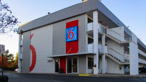כניסה, Motel 6 Little Rock, AR - West in ליטל רוק(אי אר) כניסה, Motel 6 Little Rock, AR - West in ליטל רוק(אי אר)
