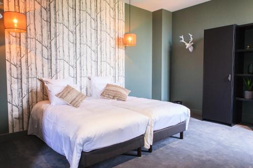 This photo about Chateau de Tauzies, The Originals Relais shared on HyHotel.com