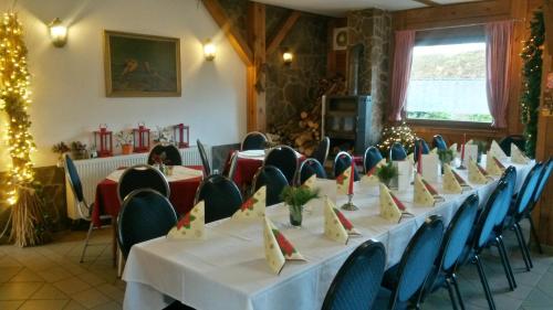 Banquet hall, Waldhaus Lahnstein in Lahnstein Banquet hall, Waldhaus Lahnstein in Lahnstein