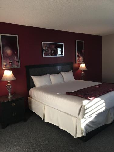 在meiguo.com看到的Laughlin River Lodge的介绍图片