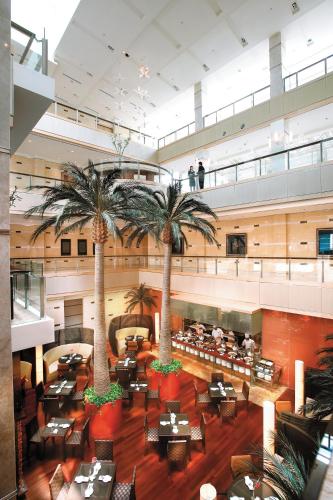 Restaurant, PULSE GRANDE Hotel in Putrajaya Restaurant, PULSE GRANDE Hotel in Putrajaya