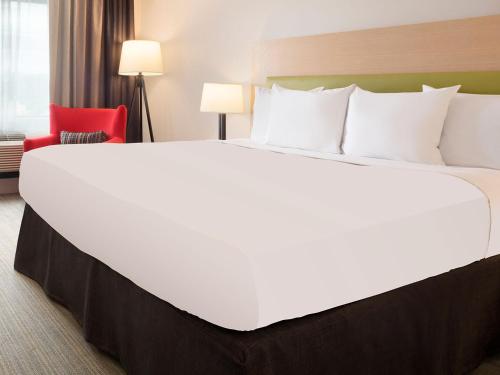 Country Inn & Suites by Radisson, Newport News South, VA in Newport News (VA) Country Inn & Suites by Radisson, Newport News South, VA in Newport News (VA)