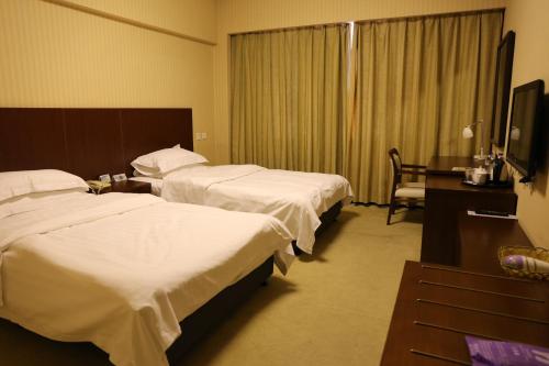 This photo about Dalian Royal Hotel shared on HyHotel.com