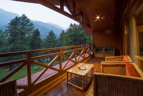 Erkély/terasz, Welcomhotel by ITC Hotels, Pine N Peak, Pahalgam in Pahalgam Erkély/terasz, Welcomhotel by ITC Hotels, Pine N Peak, Pahalgam in Pahalgam
