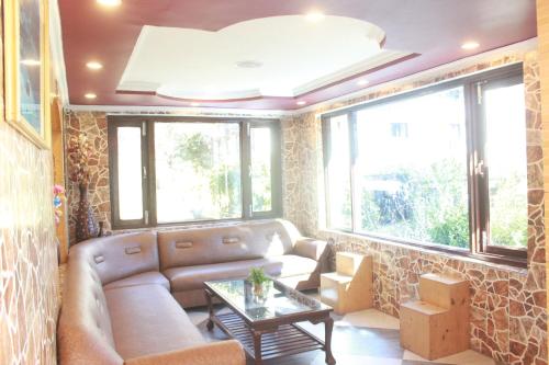 This photo about HOTEL PARADISE shared on HyHotel.com