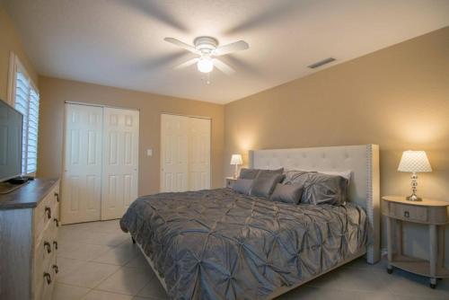 Chic Private Pool Home Minutes to Bonita Beaches in 波尼他泉 (FL) Chic Private Pool Home Minutes to Bonita Beaches in 波尼他泉 (FL)