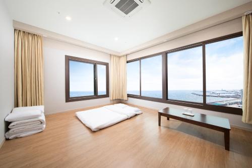 パレス ホテル チェジュ (Palace Hotel Jeju) in 済州(チェジュ) パレス ホテル チェジュ (Palace Hotel Jeju) in 済州(チェジュ)