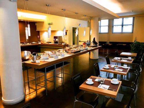 Food and beverages, HC3 Hotel in Navile Food and beverages, HC3 Hotel in Navile