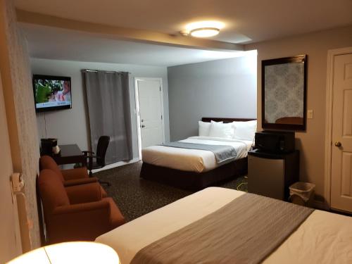 Regency Inn & Suites in Cornwall Regency Inn & Suites in Cornwall
