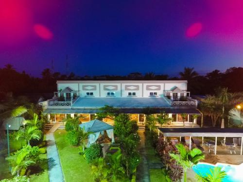 Exterior view, LA CIGALE in Foulpointe Exterior view, LA CIGALE in Foulpointe