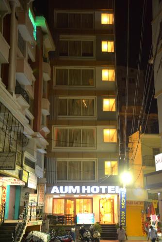 Buitenkant, Aum Hotel in Puttaparthi Buitenkant, Aum Hotel in Puttaparthi