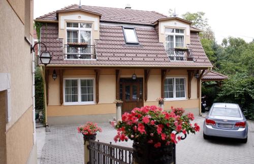 Entrance, Levay Villa Hotel in Miskolc Entrance, Levay Villa Hotel in Miskolc