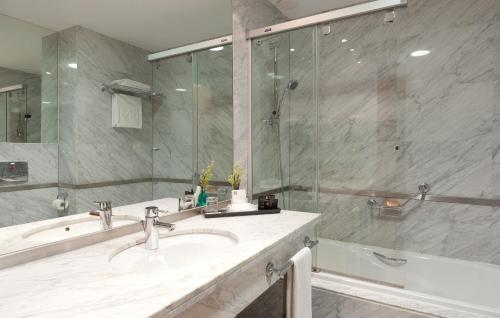 This photo about Hotel Nuevo Madrid shared on HyHotel.com