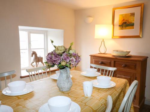 Manor Farm House Cottage in Kettering Manor Farm House Cottage in Kettering