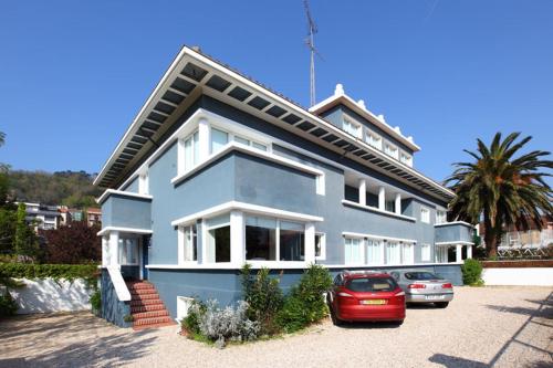 This photo about Hotel Record shared on HyHotel.com