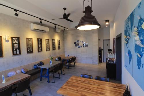 Restaurant, I see u inn near Chihsing Tan Katsuo Museum Restaurant, I see u inn near Chihsing Tan Katsuo Museum