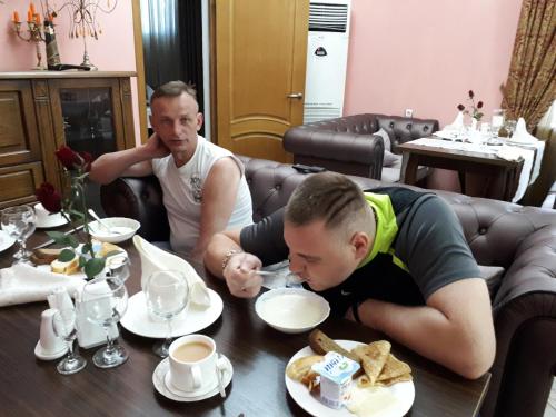 Jedzenie i napoje, Hotel Vangogh in Kyzyłorda Jedzenie i napoje, Hotel Vangogh in Kyzyłorda