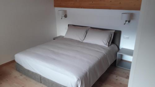 Guestroom, Hotel Albrici in Ponte In Valtellina Guestroom, Hotel Albrici in Ponte In Valtellina