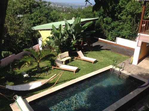 Kolam renang, Chez Dolores in Saint Paul Kolam renang, Chez Dolores in Saint Paul