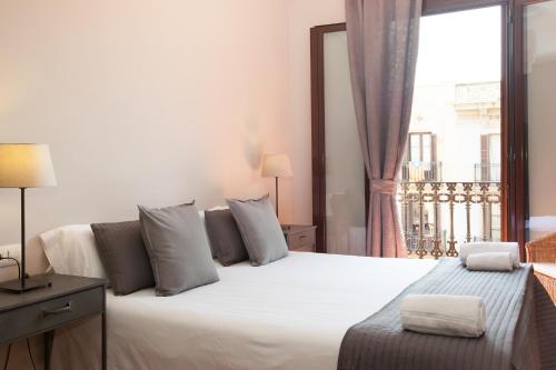 This photo about EasySleep Gaudi Terrace shared on HyHotel.com