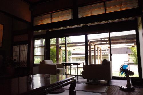 kawasan lounge/TV kongsi, Cafe & Guesthouse Name Came Ono in Ono kawasan lounge/TV kongsi, Cafe & Guesthouse Name Came Ono in Ono