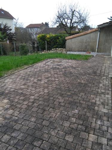 Erkély/terasz, Comme chez vous in Champniers Erkély/terasz, Comme chez vous in Champniers