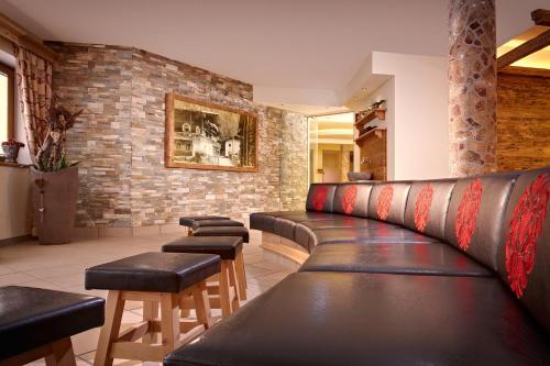 Bar/ Salón, Landhotel Denggerhof in Mayrhofen Bar/ Salón, Landhotel Denggerhof in Mayrhofen