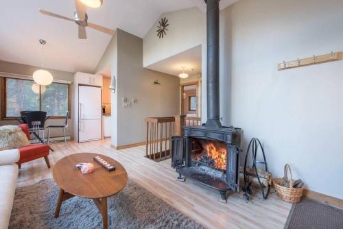 This photo about House of the Morning Sun shared on HyHotel.com