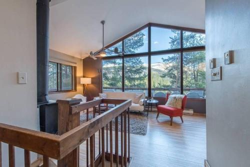 This photo about House of the Morning Sun shared on HyHotel.com